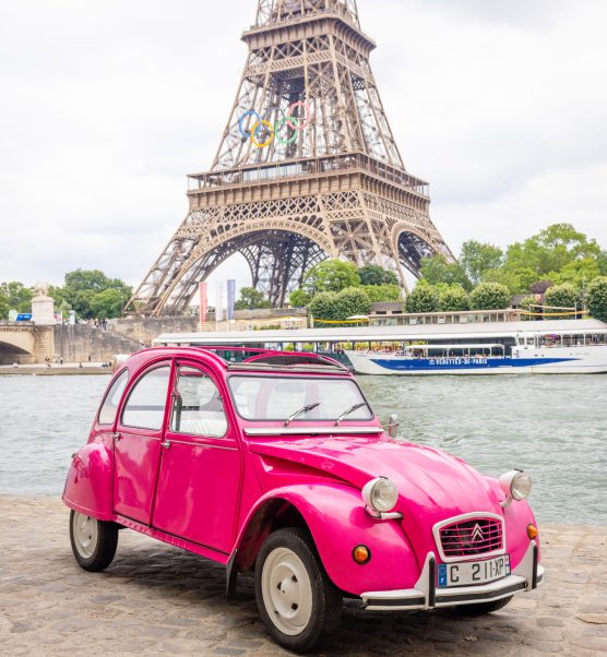 Photographie devant la Tour Eiffel